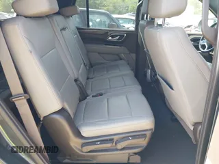 2021 Chevrolet Tahoe LT z VIN 1GNSKNKD4MR250981, wystawiony jako IAAI lot #42092550 z przebiegiem 89 414 mil mil oraz . Historia ofert i sprzedaży dostępna na DreamBid. Obrazek 8.