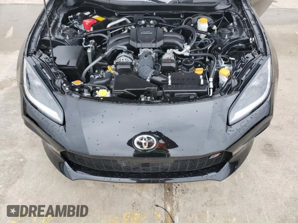 2024 Toyota 86 Premium with VIN JF1ZNBE14R8757705, listed as a Copart auction lot 88110395 with 15,128 mi miles and Salvage Title. Bid and sale history available at DreamBid. Image 12.