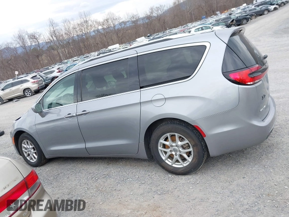 2021 Chrysler Pacifica Touring L with VIN 2C4RC1BG3MR542543, listed as a IAAI auction lot 41657073 with 118,833 mi miles and . Bid and sale history available at DreamBid. Image 15.