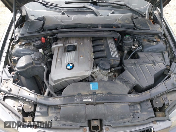 2006 BMW 3 Series 325i with VIN WBAVB13506KX43779, listed as a IAAI auction lot 41962793 with 91,696 mi miles. Bid and sale history available at carsss.com. Image 10.