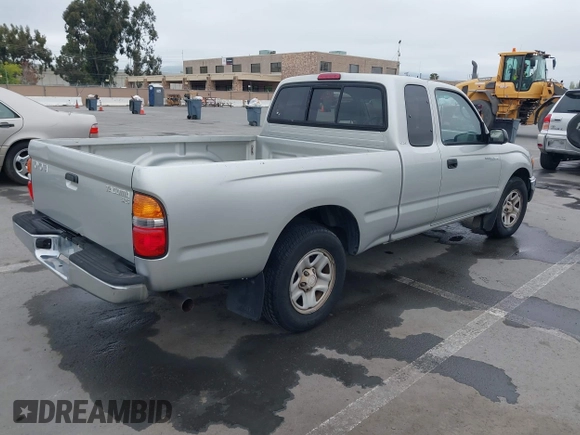 2003 Toyota Tacoma z VIN 5TEVL52N33Z239971, wystawiony jako IAAI lot #42081601 z przebiegiem 469 464 mil mil oraz . Historia ofert i sprzedaży dostępna na DreamBid. Obrazek 4.
