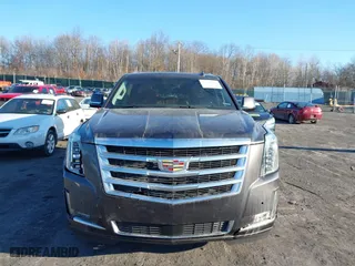2018 Cadillac Escalade Premium Luxury with VIN 1GYS4CKJXJR217809, listed as a IAAI auction lot 41711281 with 63,482 mi miles. Bid and sale history available at carsss.com. Image 12.