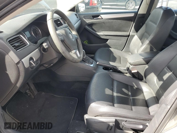 2013 Volkswagen Jetta SE with VIN 3VWDP7AJ8DM360372, listed as a Copart auction lot 51796725 with 66,981 mi miles and Non repairable. Bid and sale history available at DreamBid. Image 7.