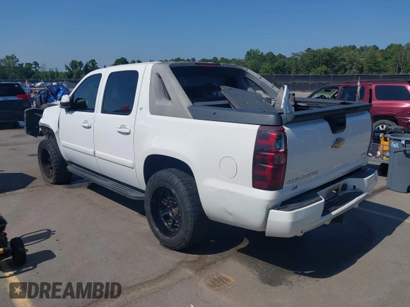 2007 Chevrolet Avalanche LTZ z VIN 3GNEC12037G254623, wystawiony jako IAAI lot #42589662 z przebiegiem 248 688 mil mil oraz . Historia ofert i sprzedaży dostępna na DreamBid. Obrazek 3.