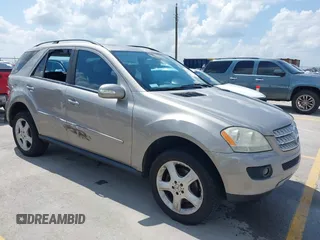 2008 Mercedes-Benz M 350 with VIN 4JGBB86E48A424593, listed as a IAAI auction lot 42502147 with 192,393 mi miles and . Bid and sale history available at DreamBid. Image 1.