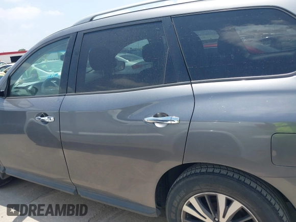 2017 Nissan Pathfinder SV z VIN 5N1DR2MM4HC611218, wystawiony jako IAAI lot #42328866 z przebiegiem 181 476 mil mil oraz . Historia ofert i sprzedaży dostępna na DreamBid. Obrazek 14.