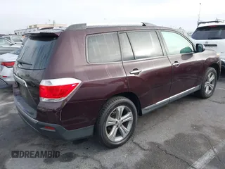 2011 Toyota Highlander Limited with VIN 5TDYK3EH2BS024104, listed as a IAAI auction lot 40974692 with 438,182 mi miles and . Bid and sale history available at DreamBid. Image 4.