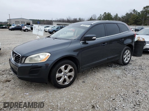 2013 Volvo XC60 3.2L with VIN YV4952DL8D2398655, listed as a Copart auction lot 43939015 with 279,692 mi miles and Salvage Title. Bid and sale history available at carsss.com. Image 1.