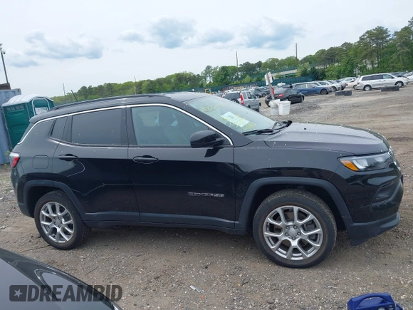 2023 Jeep Compass Latitude Lux with VIN 3C4NJDFN7PT528791, listed as a IAAI auction lot 42344745 with 30,066 mi miles and . Bid and sale history available at DreamBid. Image 13.
