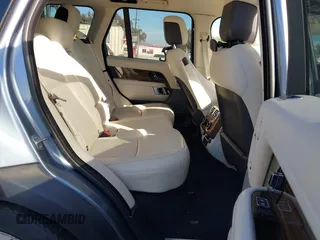 2022 Land Rover Range Rover Westminster z VIN SALGS2RU2NA460782, wystawiony jako IAAI lot #41603429 z przebiegiem 55 166 mil mil oraz . Historia ofert i sprzedaży dostępna na DreamBid. Obrazek 8.
