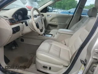 2006 Ford Five Hundred Limited z VIN 1FAHP251X6G141532, wystawiony jako Copart lot #54269725 z przebiegiem 116 448 mil mil oraz Tytuł czysty. Historia ofert i sprzedaży dostępna na DreamBid. Obrazek 7.