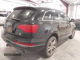 2011 Audi Q7 3.0L TDI Premium Plus with VIN WA1LMAFE4BD001149, listed as a IAAI auction lot 42035843 with 140,911 mi miles. Bid and sale history available at carsss.com. Image 4.