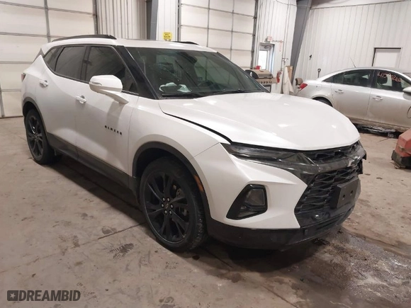 2021 Chevrolet Blazer RS with VIN 3GNKBKRS8MS517992, listed as a IAAI auction lot 41579870 with 44,503 mi miles. Bid and sale history available at carsss.com. Image 1.