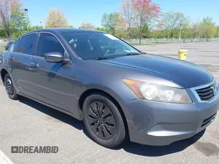 2009 Honda Accord LX с VIN JHMCP26339C015382, выставлен на аукционе IAAI как лот 42136568 с пробегом 166 086 миль миль и . История ставок и продаж доступна на DreamBid. Изображение 1.