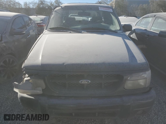 2001 Ford Explorer with VIN 1FMDU85P71UB08115, listed as a Copart auction lot 81656684 with 260,201 mi miles and Non repairable. Bid and sale history available at DreamBid. Image 5.