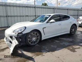 2015 Porsche Panamera 4 with VIN WP0AA2A71FL002534, listed as a Copart auction lot 62089245 with 38,446 mi miles and Salvage title. Bid and sale history available at DreamBid. Image 1.
