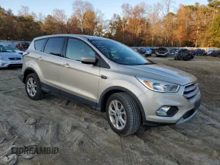 2017 Ford Escape SE with VIN 1FMCU0GD8HUD73233, listed as a Copart auction lot 80984074 with 68,989 mi miles and Salvage Title. Bid and sale history available at carsss.com. Image 4.