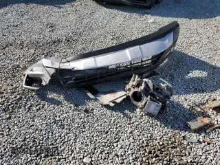 2018 Volkswagen Atlas SE with VIN 1V2KR2CA0JC576975, listed as a Copart auction lot 53897475 with 102,651 mi miles and Salvage title. Bid and sale history available at DreamBid. Image 13.