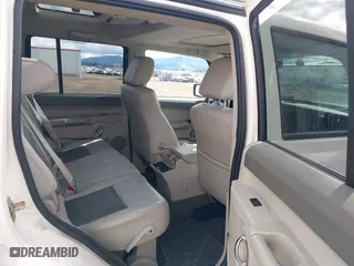 2007 Jeep Commander Limited with VIN 1J8HG58287C580732, listed as a IAAI auction lot 41804481 with 130,182 mi miles. Bid and sale history available at carsss.com. Image 8.