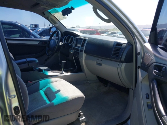 2004 Toyota 4Runner SR5 with VIN JTEBU14R040047039, listed as a IAAI auction lot 41998226 with 225,061 mi miles and . Bid and sale history available at DreamBid. Image 5.