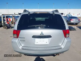 2006 Mitsubishi Endeavor LS z VIN 4A4MM21SX6E066772, wystawiony jako IAAI lot #41078164 z przebiegiem 46 187 mil mil oraz . Historia ofert i sprzedaży dostępna na DreamBid. Obrazek 16.