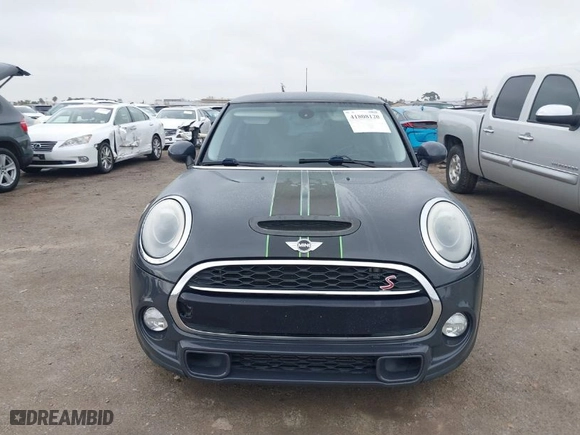 2014 MINI Cooper Hardtop S with VIN WMWXM7C51ET926588, listed as a IAAI auction lot 41808120 with NaN miles. Bid and sale history available at carsss.com. Image 12.