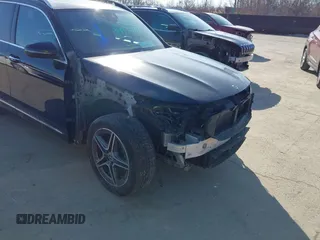 2021 Mercedes-Benz GLB 250 z VIN W1N4M4HB3MW107445, wystawiony jako IAAI lot #41747940 z przebiegiem 103 514 mil mil oraz . Historia ofert i sprzedaży dostępna na DreamBid. Obrazek 6.