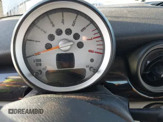 2007 MINI Hardtop with VIN WMWMF33587TU60750, listed as a IAAI auction lot 40640995 with Not Provided miles and . Bid and sale history available at DreamBid. Image 7.
