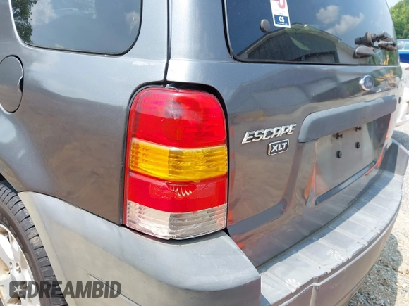 2006 Ford Escape XLT с VIN 1FMYU93106KB08157, выставлен на аукционе IAAI как лот 42471588 с пробегом Не указан миль и . История ставок и продаж доступна на DreamBid. Изображение 15.