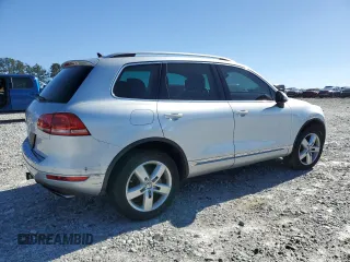 2011 Volkswagen Touareg Sport with VIN WVGFF9BPXBD000778, listed as a Copart auction lot 48529305 with 84,013 mi miles and Non Repairable. Bid and sale history available at DreamBid. Image 3.