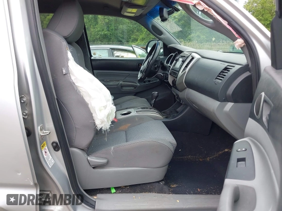 2013 Toyota Tacoma with VIN 3TMMU4FN1DM055477, listed as a IAAI auction lot 42306479 with 191,792 mi miles and . Bid and sale history available at DreamBid. Image 5.