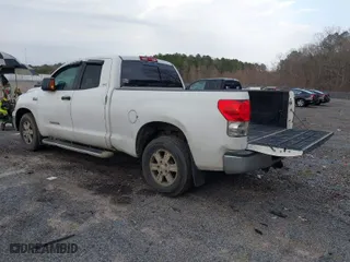 2007 Toyota Tundra SR5 with VIN 5TFRV54117X023474, listed as a IAAI auction lot 41557636 with 259,823 mi miles. Bid and sale history available at carsss.com. Image 3.