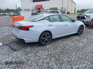2024 Nissan Altima SR z VIN 1N4BL4CV1RN395164, wystawiony jako IAAI lot #42374057 z przebiegiem 23 743 mil mil oraz . Historia ofert i sprzedaży dostępna na DreamBid. Obrazek 4.