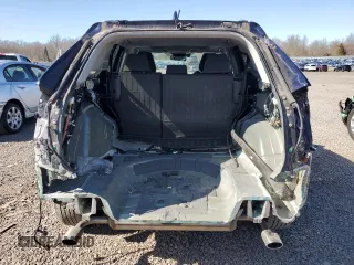 2019 Toyota RAV4 XLE with VIN 2T3P1RFV8KW059704, listed as a Copart auction lot 51497375 with 35,631 mi miles and Salvage Title. Bid and sale history available at carsss.com. Image 6.