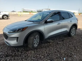 2020 Ford Escape SE с VIN 1FMCU0G61LUA11514, выставлен на аукционе Copart как лот 64854695 с пробегом 23 228 миль миль и Списание • Salvage title. История ставок и продаж доступна на DreamBid. Изображение 1.