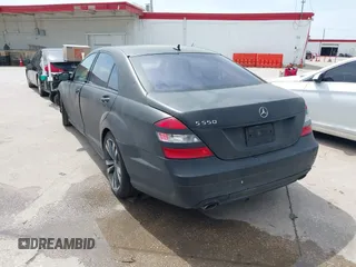 2008 Mercedes-Benz S 550 with VIN WDDNG71X88A214557, listed as a IAAI auction lot 42025575 with 181,083 mi miles and . Bid and sale history available at DreamBid. Image 3.