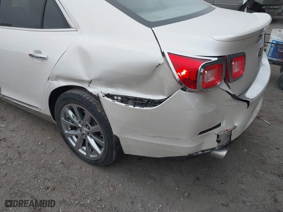 2013 Chevrolet Malibu LTZ with VIN 1G11H5SA7DF127467, listed as a IAAI auction lot 41192477 with 138,344 mi miles. Bid and sale history available at carsss.com. Image 6.