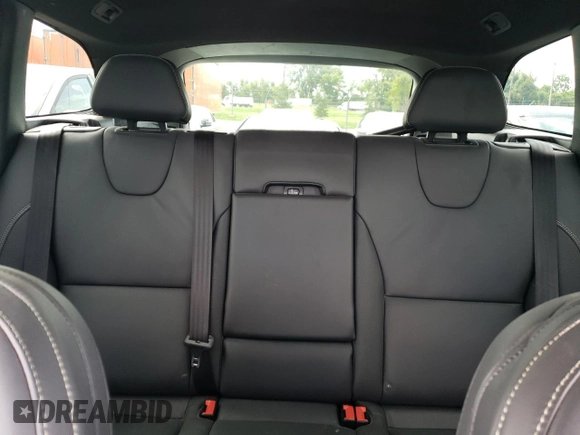 2017 Volvo XC60 R-Design with VIN YV449MRS0H2041504, listed as a Copart auction lot 62804753 with 85,390 mi miles and . Bid and sale history available at DreamBid. Image 10.