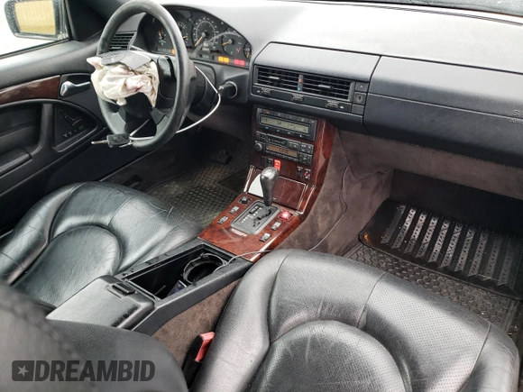 1997 Mercedes-Benz SL 500 z VIN WDBFA63F5VF145337, wystawiony jako Copart lot #79991204 z przebiegiem 134 424 mil mil oraz Szkoda całkowita • Salvage title. Historia ofert i sprzedaży dostępna na DreamBid. Obrazek 8.