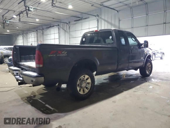 2005 Ford F-250 XL with VIN 1FTSX21P35EB41618, listed as a Copart auction lot 47006395 with 145,902 mi miles and Salvage Title. Bid and sale history available at DreamBid. Image 3.