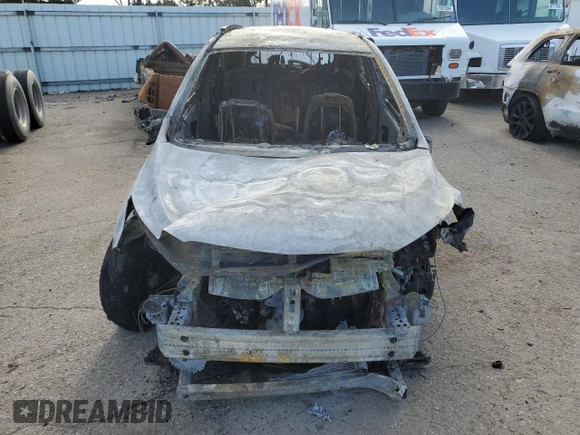 2020 Buick Encore Essence z VIN KL4CJGSB7LB048177, wystawiony jako Copart lot #89152405 z przebiegiem Nie podano mil oraz Nie do naprawy. Historia ofert i sprzedaży dostępna na DreamBid. Obrazek 5.