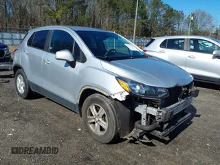 2020 Chevrolet Trax LS with VIN KL7CJKSB8LB037128, listed as a IAAI auction lot 41761398 with 134,909 mi miles. Bid and sale history available at carsss.com. Image 1.