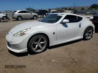 2011 Nissan 370Z Touring z VIN JN1AZ4EH7BM551606, wystawiony jako Copart lot #57173945 z przebiegiem Nie podano mil oraz Szkoda całkowita • Salvage title. Historia ofert i sprzedaży dostępna na DreamBid. Obrazek 1.