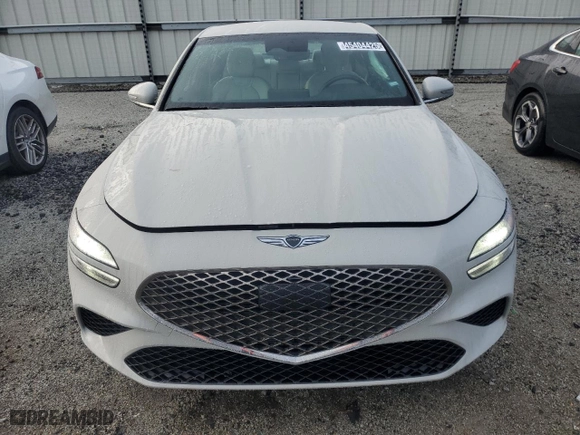 2025 Genesis G70 2.5T with VIN KMTG34SC8SU153176, listed as a Copart auction lot 45404425 with 4,954 mi miles and Clean Title. Bid and sale history available at carsss.com. Image 5.