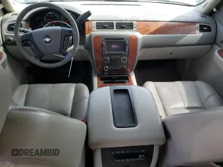 2008 Chevrolet Suburban LTZ with VIN 1GNFK16Y18R165402, listed as a Copart auction lot 47832565 with 184,399 mi miles and Salvage Title. Bid and sale history available at carsss.com. Image 8.