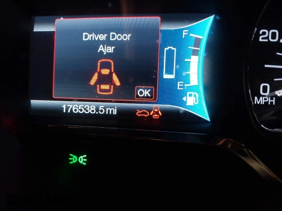2016 Lincoln MKZ Hybrid with VIN 3LN6L2LU7GR602024, listed as a IAAI auction lot 41224915 with 176,538 mi miles and . Bid and sale history available at DreamBid. Image 15.