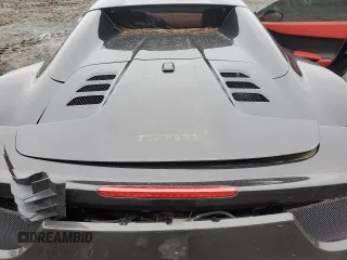 2012 Ferrari 458 Italia z VIN ZFF68NHA1C0189096, wystawiony jako Copart lot #85105234 z przebiegiem 13 473 mil mil oraz Szkody całkowita. Historia ofert i sprzedaży dostępna na DreamBid. Obrazek 11.