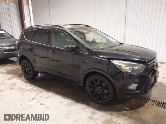 2017 Ford Escape SE with VIN 1FMCU9GD8HUF04133, listed as a IAAI auction lot 41390354 with 93,139 mi miles. Bid and sale history available at carsss.com. Image 1.