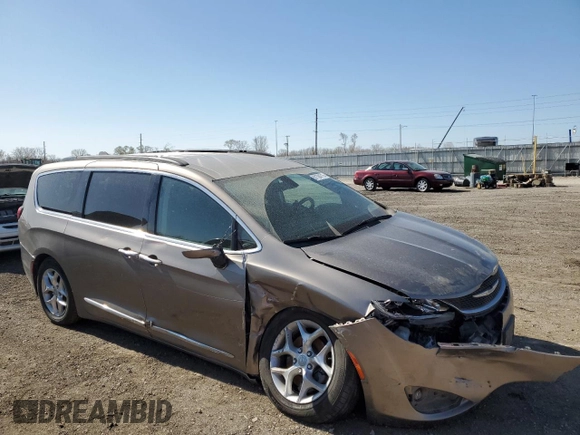 2017 Chrysler Pacifica Touring L with VIN 2C4RC1BG0HR734380, listed as a Copart auction lot 51784715 with 161,031 mi miles and Salvage Title. Bid and sale history available at DreamBid. Image 4.