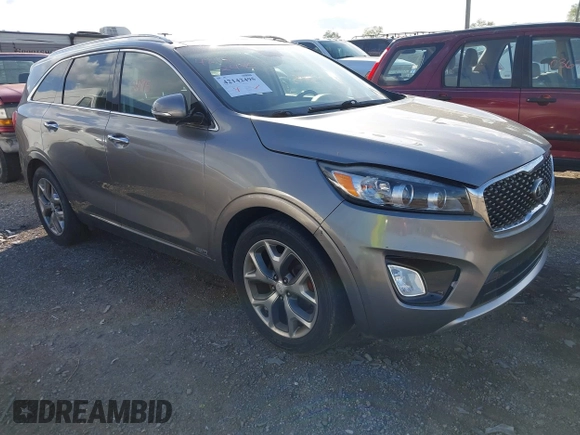 2016 Kia Sorento SX with VIN 5XYPKDA51GG031823, listed as a IAAI auction lot 42142495 with 87,132 mi miles. Bid and sale history available at carsss.com. Image 1.